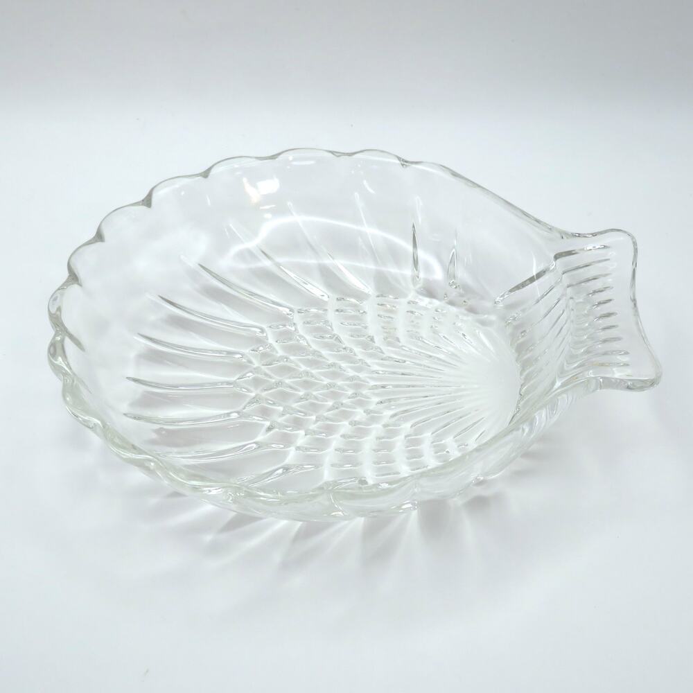 Vintage Clear Glass Scallop Shell Dish Pressed Glass Candy Bowl, Trinket Dish